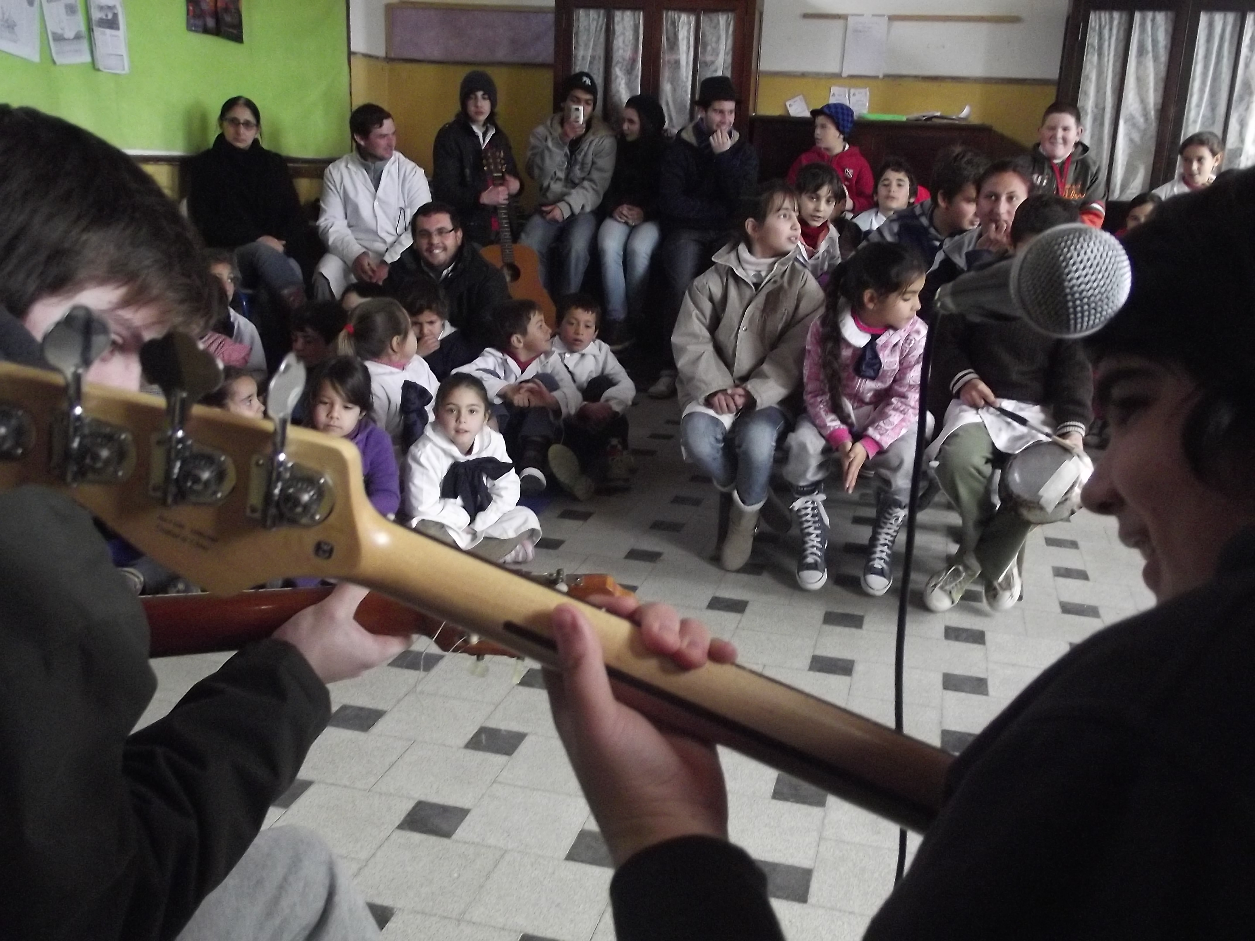 Bandas de la Usina Cultural en escuela rural