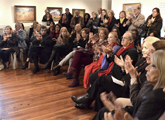Una numerosa cantidad de público participó de la inauguración de la muestra